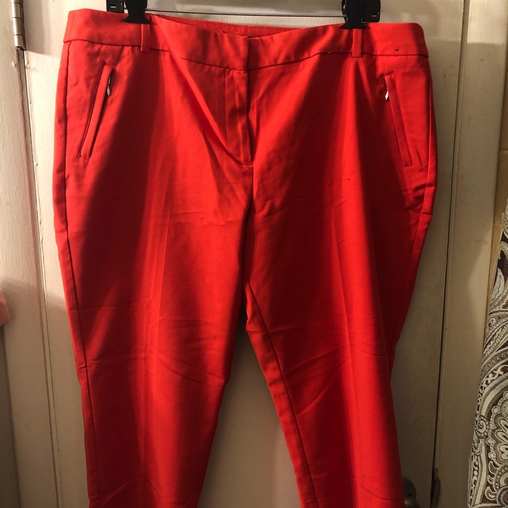 NY & CO 7th Avenue Design Studio Crop pant